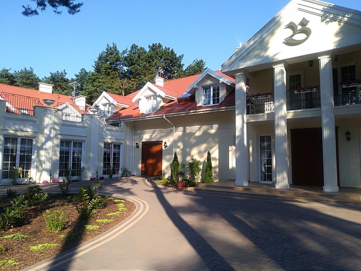 Basniowa Hotel Wyszkow Bagian luar foto